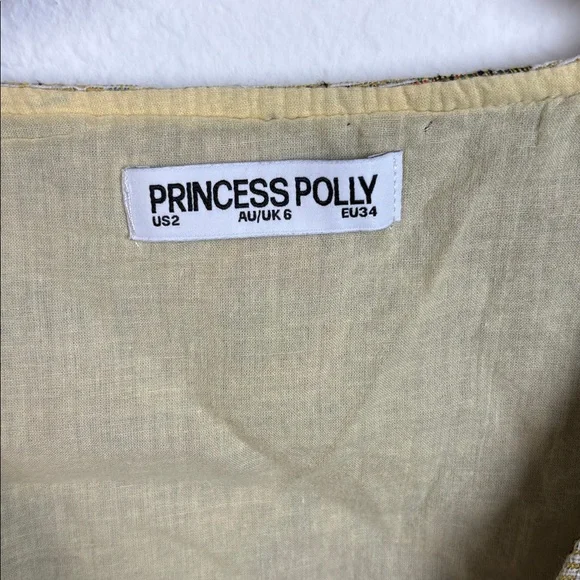 Princess Polly Brinna Tapestry Floral Patterned Button-Up Vest Top - Picture 10 of 10